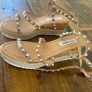 New steve madden wedge shoes